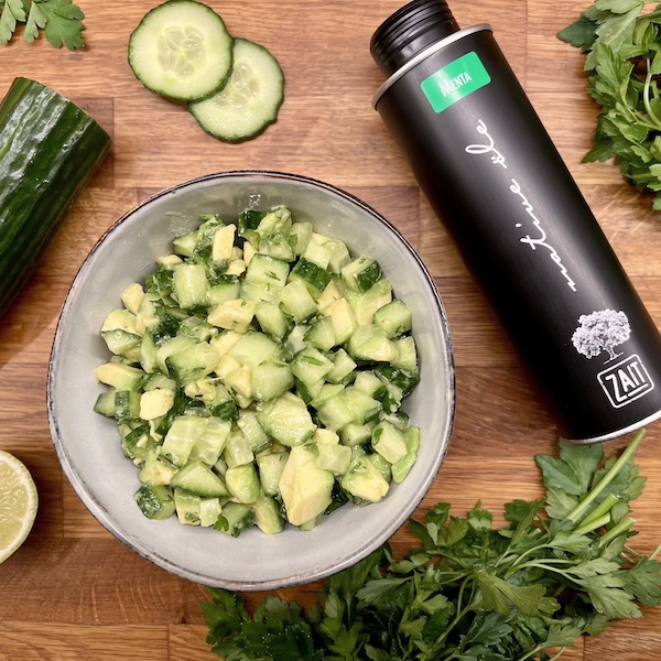 gurken avocado salat mit zait minzöl
