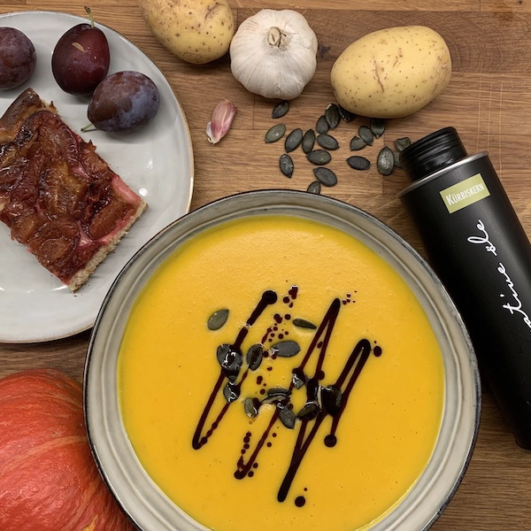 kürbissuppe mit zait kürbiskernoel