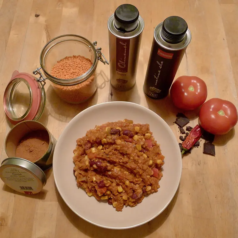 linsen chili mit zimt und schokolade mit zait olivenöl katalonien