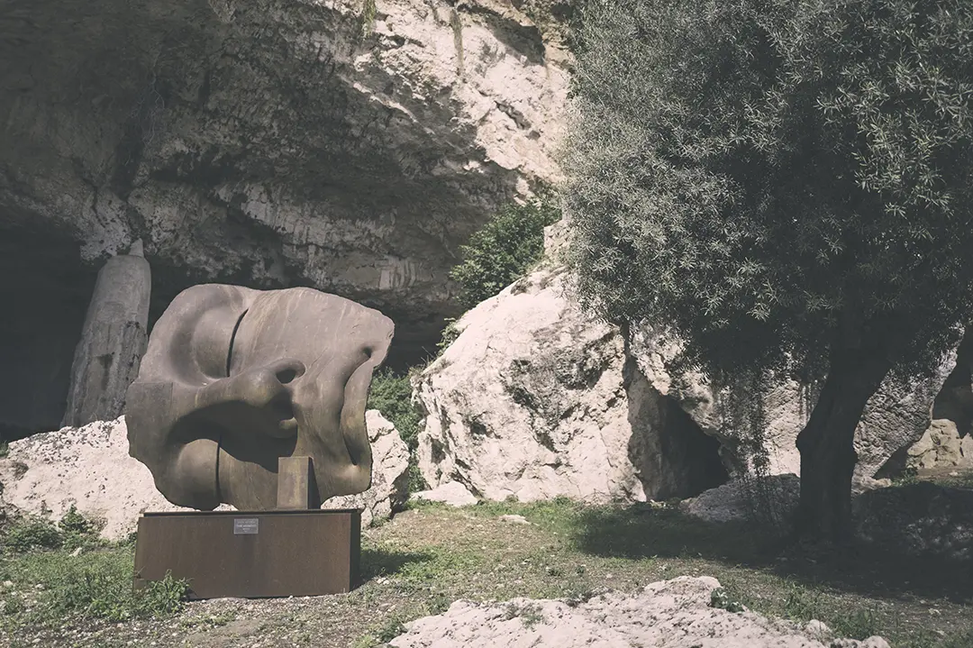 Ölbaum Skulptur
