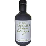 Eine Flasche Oivenöl "Fusió d`a Aromes aus Katalonien.