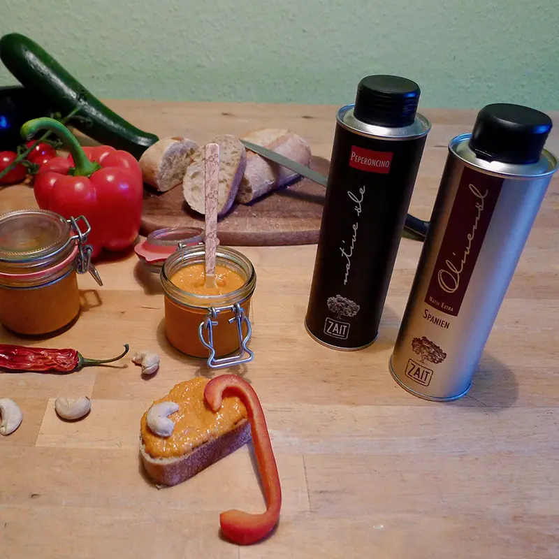 paprika dip mit zait olivenooel katalonien