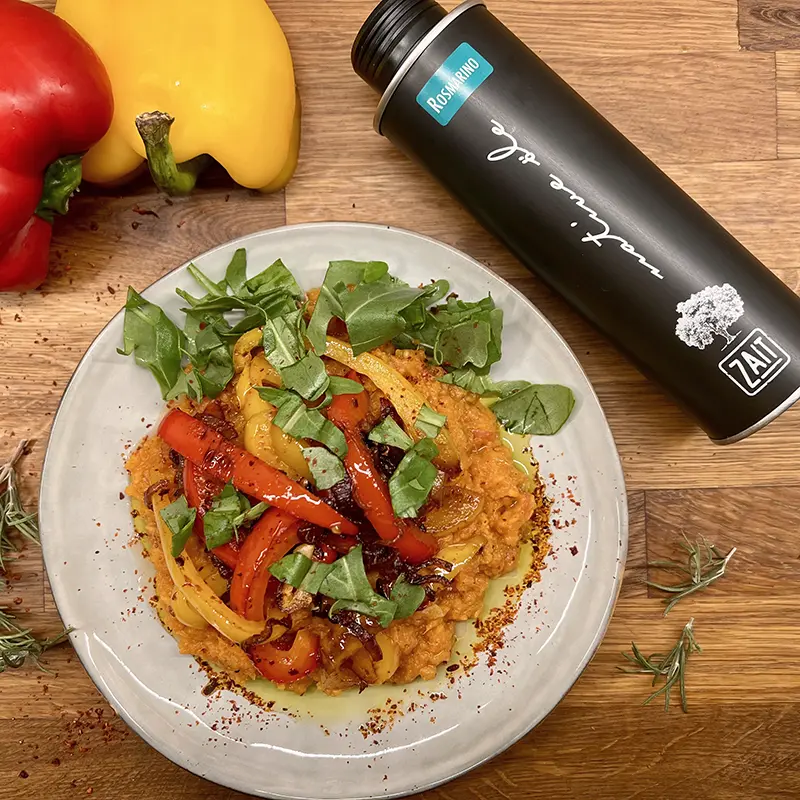 paprikagemuese und suesskartoffelstampf mit zait rosmarinoel
